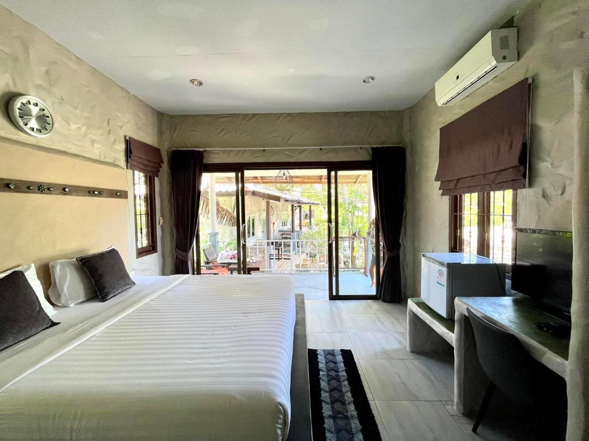 Sabaii Bay Resort Baan Tai Buitenkant foto