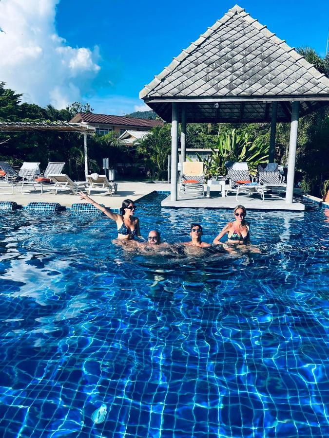 Sabaii Bay Resort Baan Tai Buitenkant foto