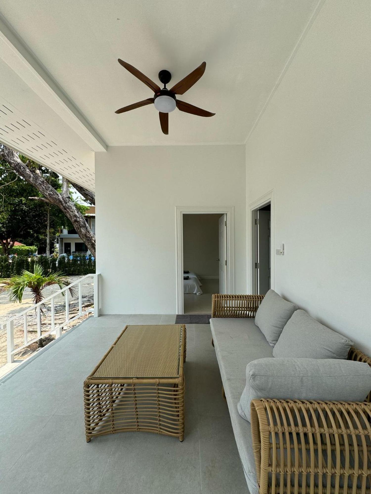 Sabaii Bay Resort Baan Tai Buitenkant foto